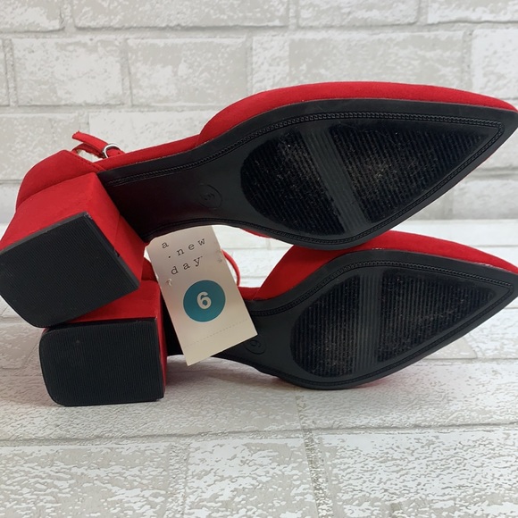 Women's Natalia Microsuede Ankle Strap Low Block - Picture 9 of 9